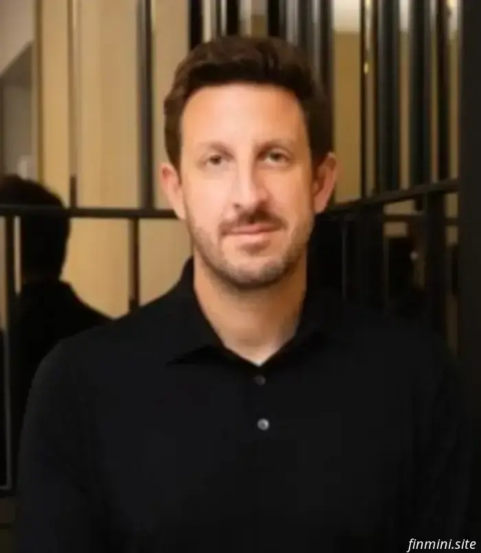 #679: Warum es nicht das eigentliche Problem ist, dass KI deinen Job übernimmt, mit dem ehemaligen OpenAI-Manager Zack Kass